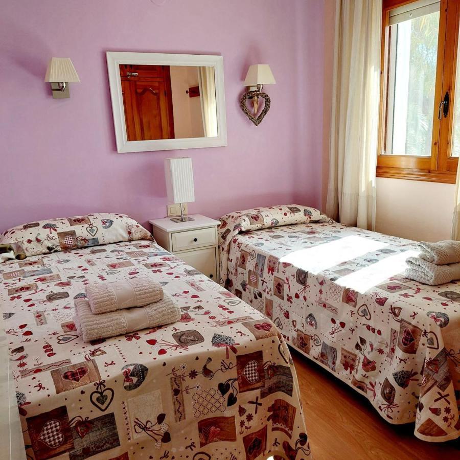 Villa Totalmente Independiente Con Piscina Comunitaria Calp Exterior foto