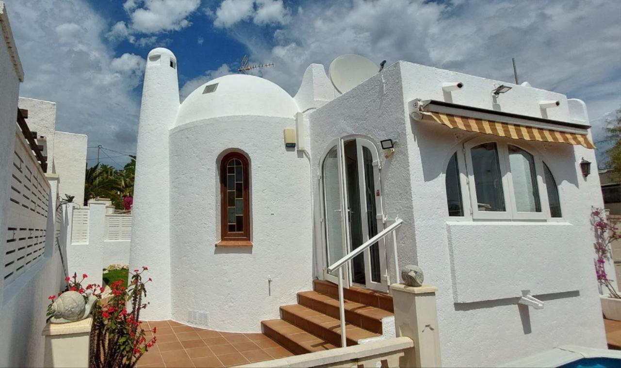 Villa Totalmente Independiente Con Piscina Comunitaria Calp Exterior foto